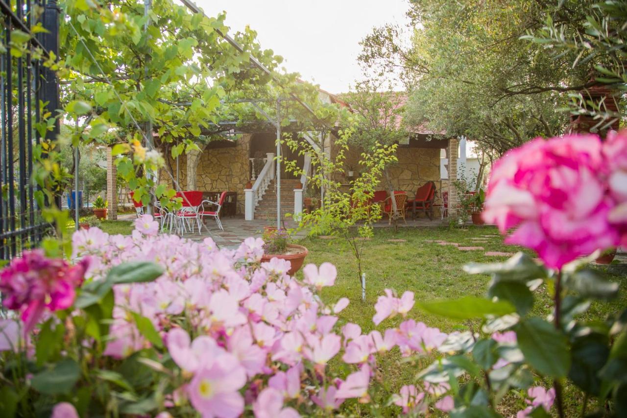 villa Touzla Ofrínion Esterno foto